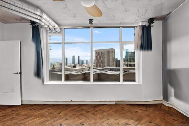 Building Photo - 1080 Park Blvd