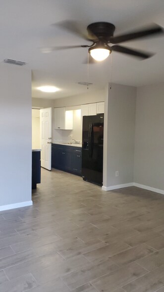 Building Photo - 15149 Westminister Ave