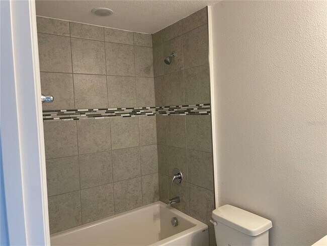 Building Photo - 10060 Dolphin Gull Cir