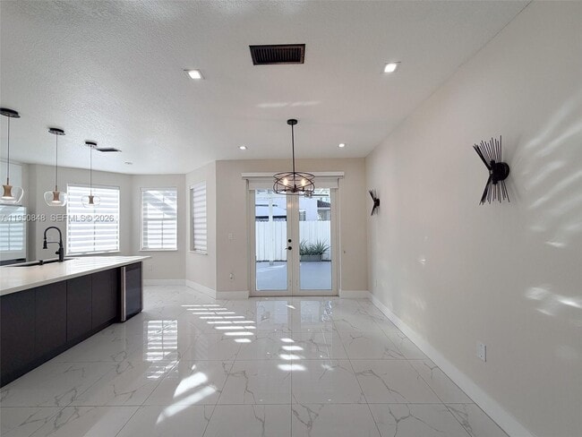 Building Photo - 4832 NW 107th Pl