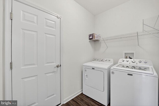 Building Photo - 111 Touhey Dr