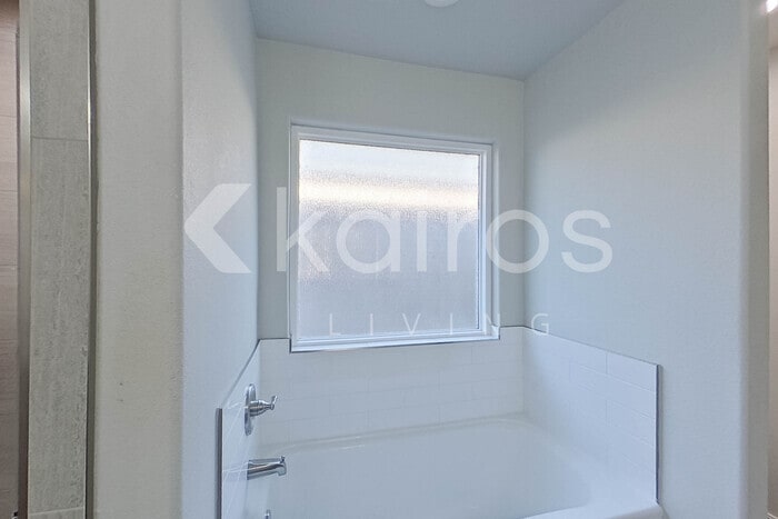 Building Photo - 2803 Bismarck Ave