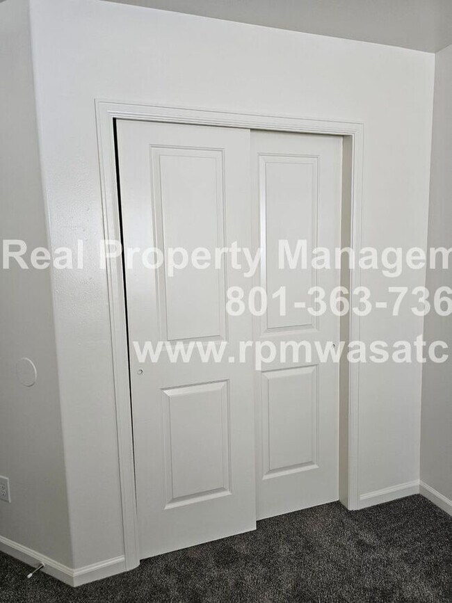 Building Photo - 4120 Juniper Hills Dr