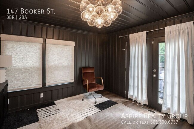 Building Photo - 147 S Booker St