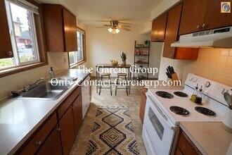 Building Photo - 581 Holmes Ln