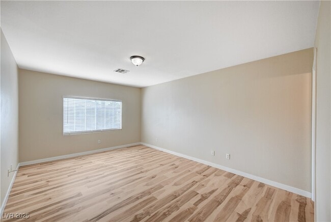 Building Photo - 10164 Tree Bark St