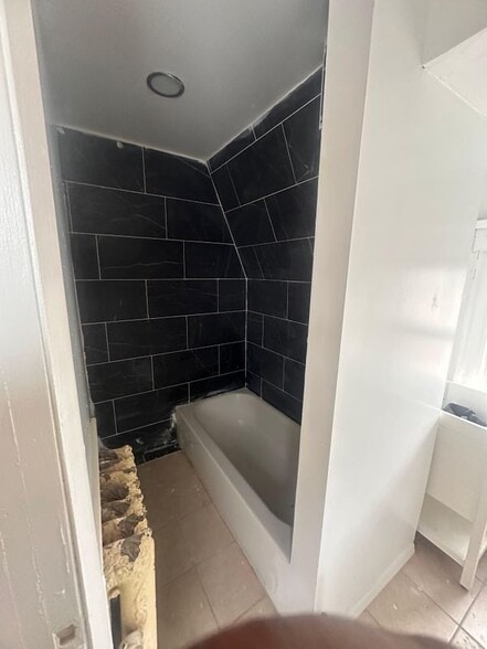 Building Photo - 45 Finlay Pl