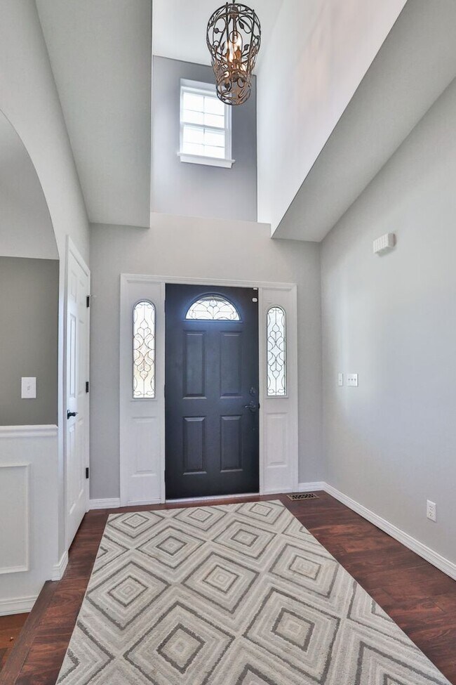 Building Photo - 151 N Meadow Ridge Trail