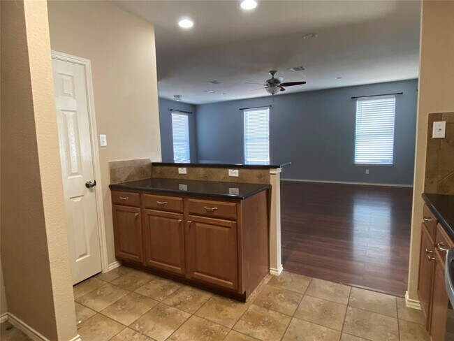 Building Photo - 1501 Big Thicket Dr