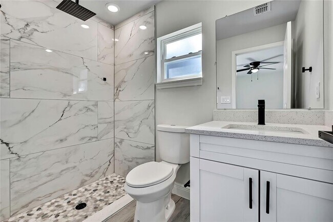 Building Photo - 16487 SW 55th Court Rd