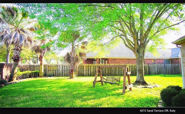 Building Photo - 4215 Sand Terrace Dr