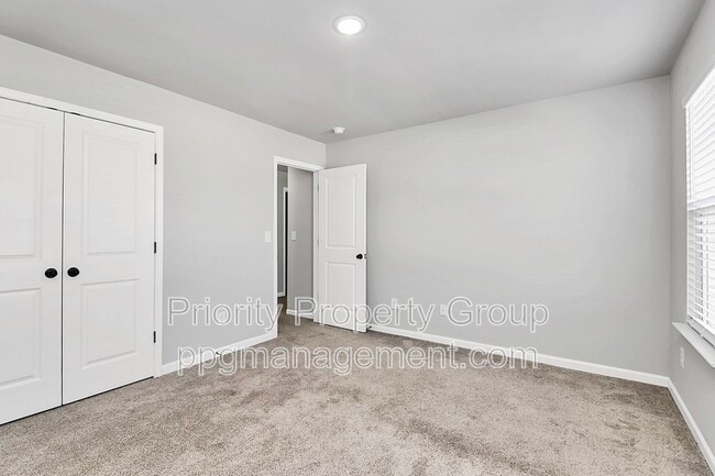 Building Photo - 9054 Stoney Waters Ct