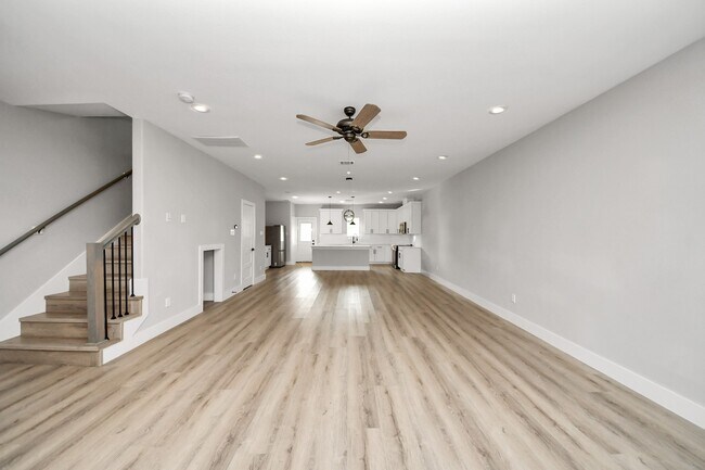 Building Photo - 807 Avenue J