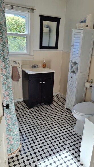 Building Photo - 5720 Soquel Dr