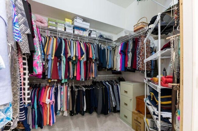 Building Photo - 1232 Avondale Ln