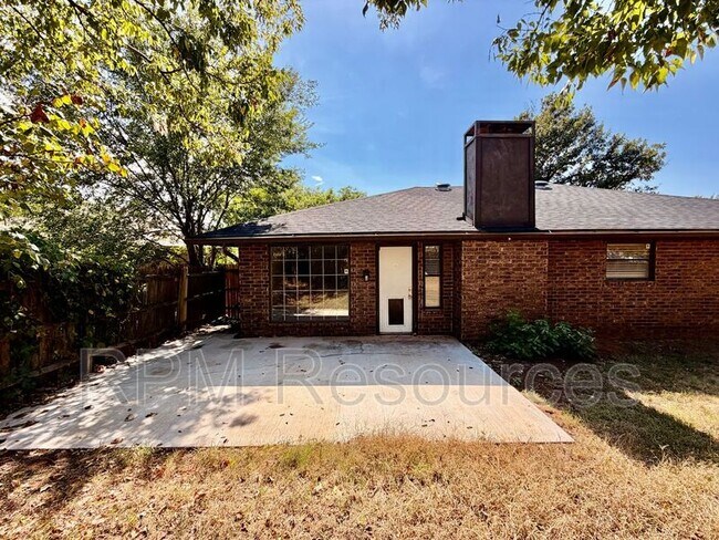 Building Photo - 1208 Beano Bend