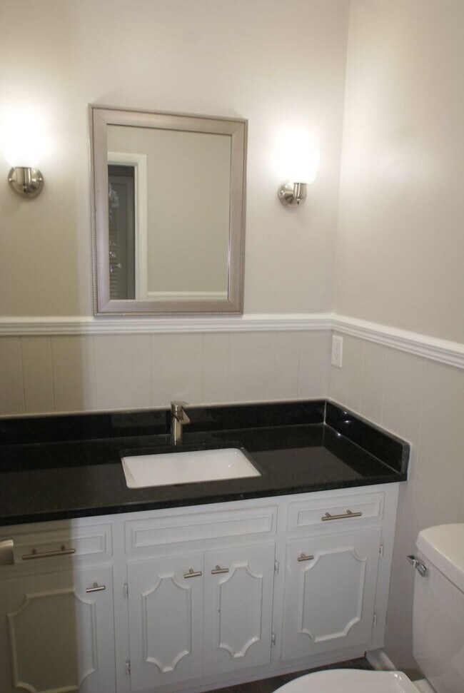 Building Photo - 810 14th Street