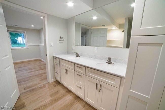 Building Photo - 348 Silver Meadows Blvd