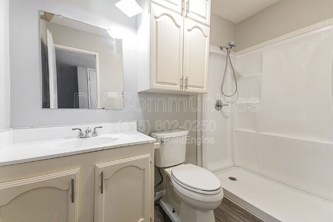 Building Photo - 409 Hardwood Trail