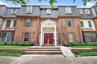 Building Photo - 359 N Post Oak Ln