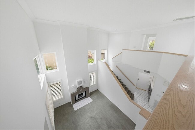 Building Photo - 4 Del Andante
