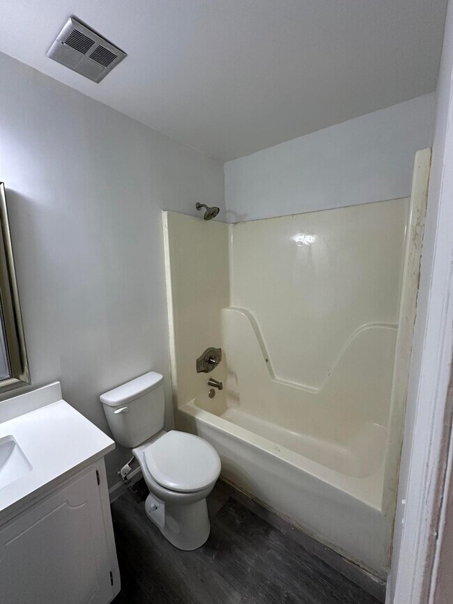 Building Photo - 4312 Wild Rose Dr
