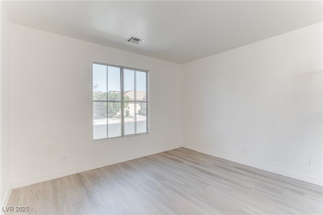 Building Photo - 523 Moses Lake Ct