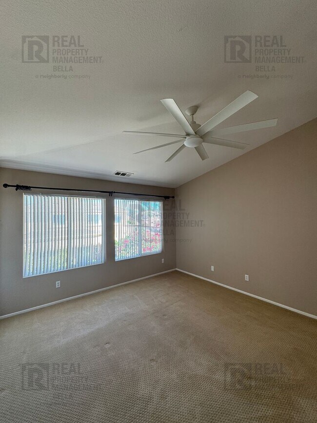 Building Photo - 756 Conlon Dr
