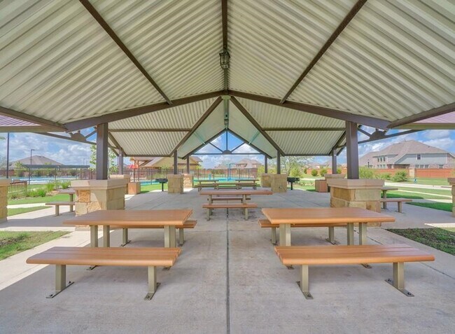 Building Photo - 26010 Steele Flower Dr