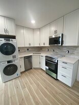 Building Photo - 113 Orleans St