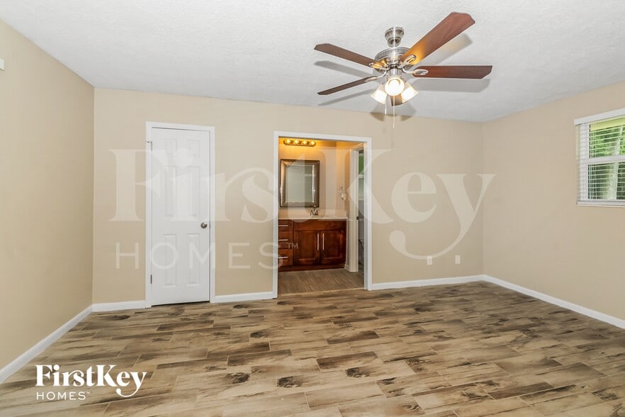 Building Photo - 1270 Arbor Cir