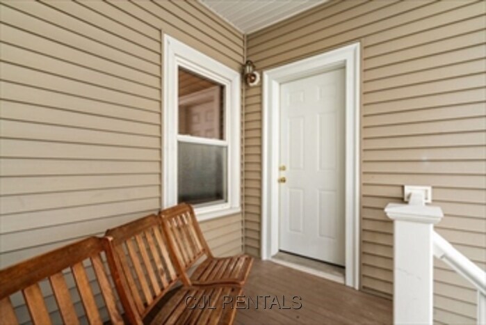 Building Photo - 798 Mt Auburn St