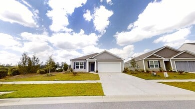 Building Photo - 2 Daffodil Dr