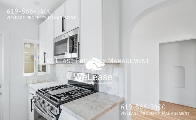 Building Photo - 4226 Iowa St