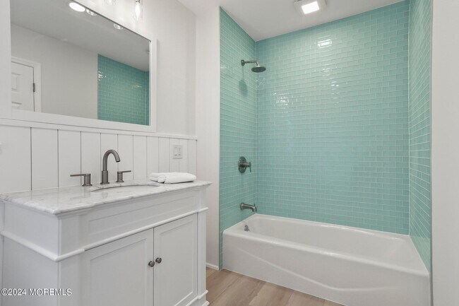 Building Photo - 1419 Joseph St