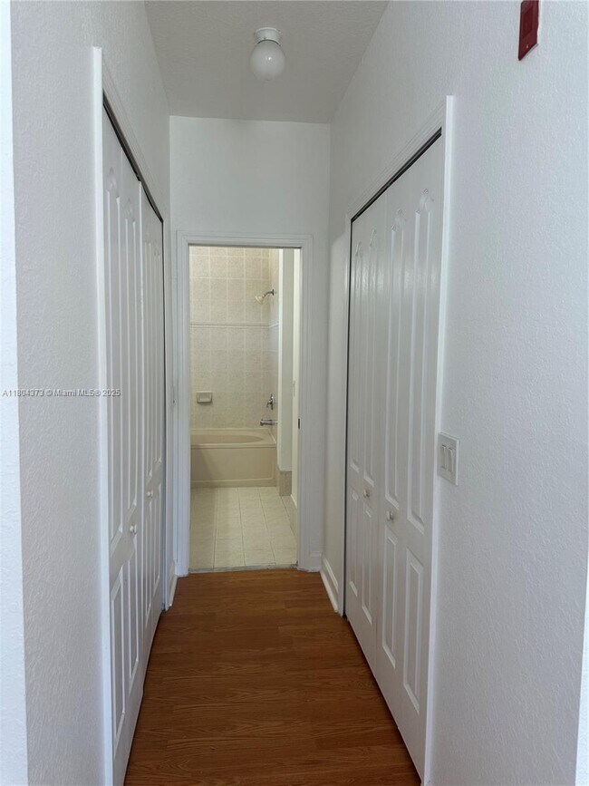 Building Photo - 4311 SW 160th Ave