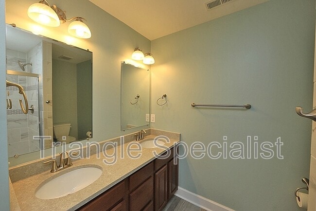 Building Photo - 9811 Cicero Dr