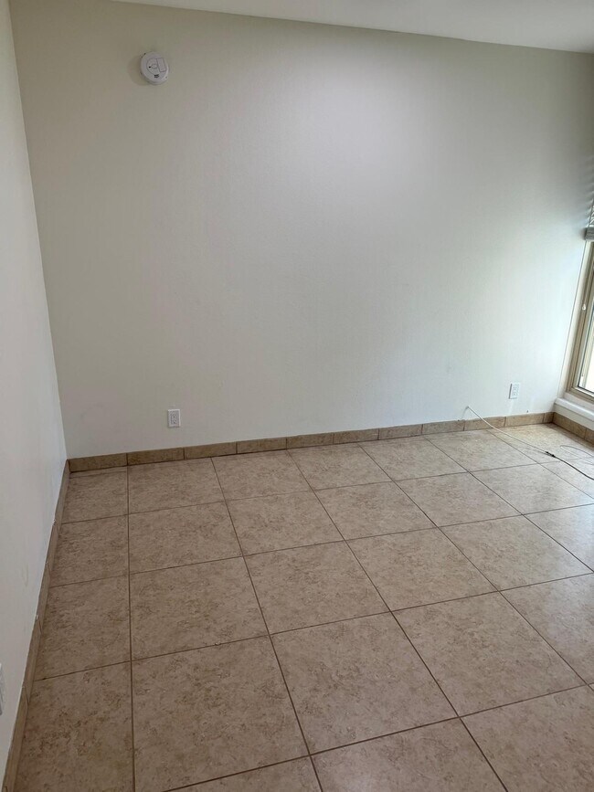 Building Photo - 4408 Laurelgrove Ave