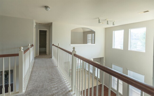 Building Photo - 20911 Avery Cove Ln
