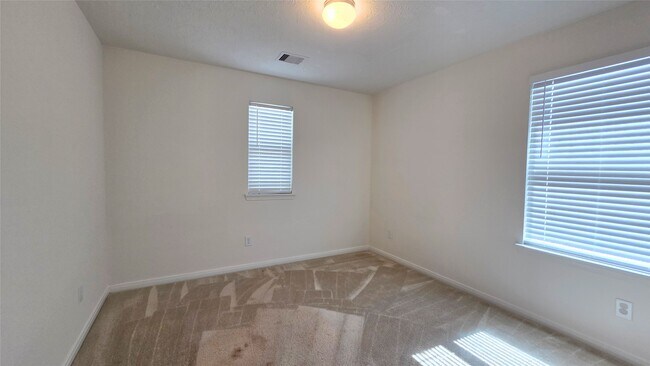 Building Photo - 20915 Westgreen Spgs Dr