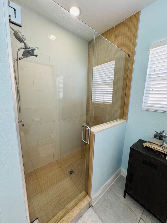 Building Photo - 10705 Marsha Dr