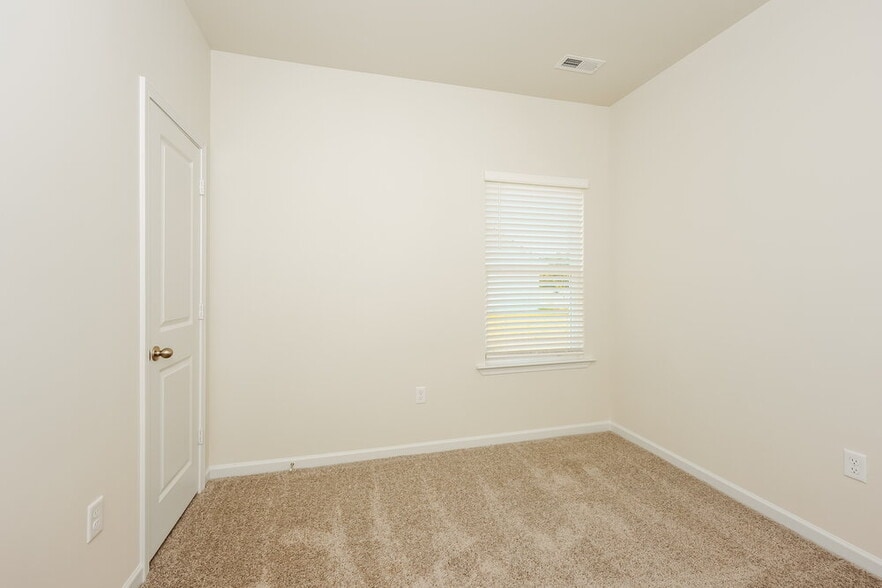 Building Photo - 4552 Morgan Dr