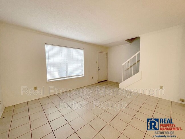 Building Photo - Condo: Jefferson Hills
