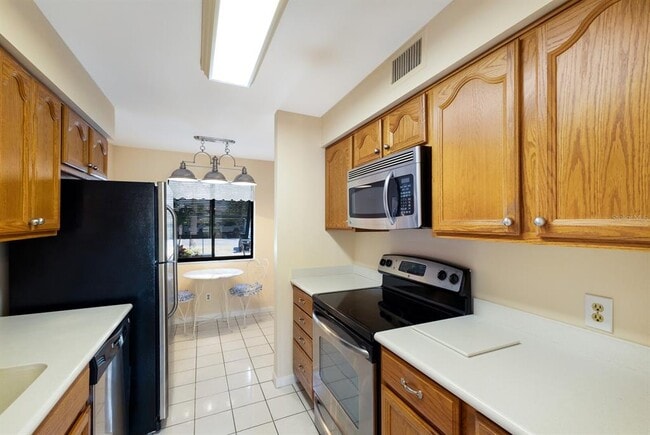 Building Photo - 4564 Longwater Chase