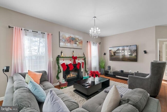 Building Photo - 523 Windermere Drive