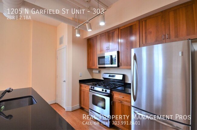 Building Photo - 1205 N Garfield St