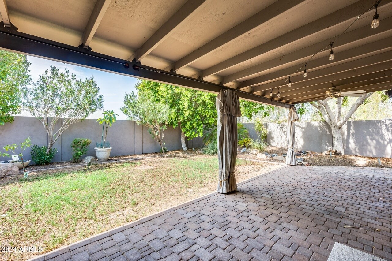 Building Photo - 2933 W Muriel Dr