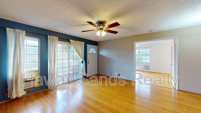Building Photo - 46-1065-1065 Emepela Wy