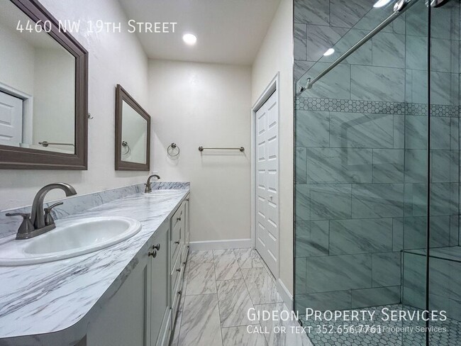 Building Photo - 4460 NW 19th St