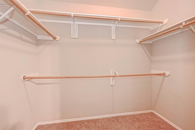 Building Photo - 4727 Wind Trace Dr